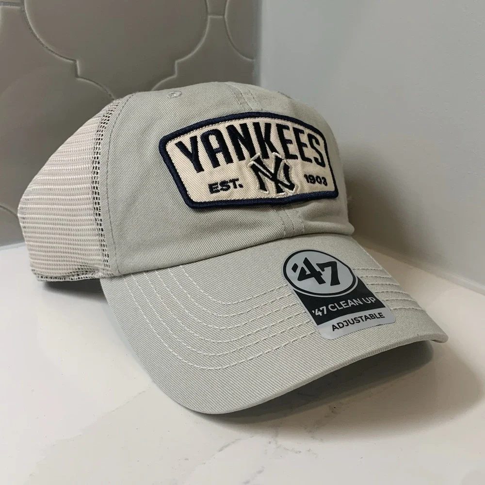 New York Yankees '47 Brand Cleanup Grey Trucker Snapback Adjustable Cap Hat OSFM